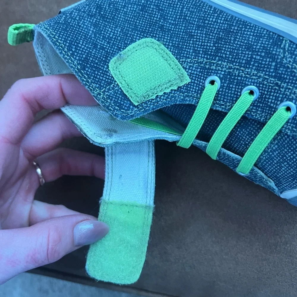 Keen Kids Sneakers with Neon Green Laces
